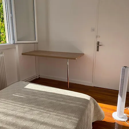 Bel De 72m, Situe Pres De Lyon Avec Parking Gratuit * Caluire-et-Cuire
